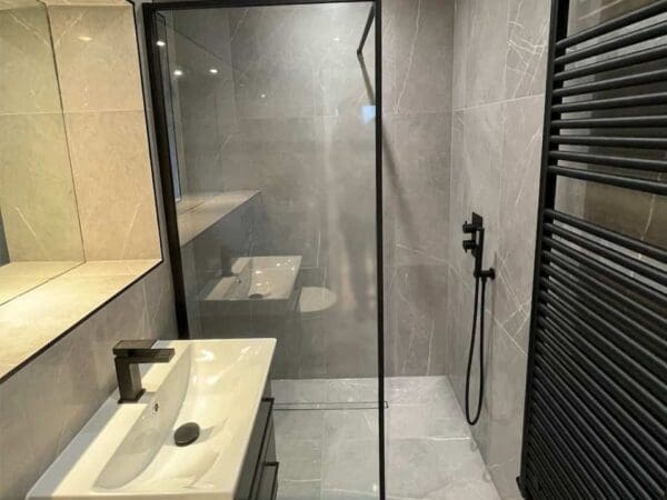 Bespoke Ensuite — Knutsford (image 3)